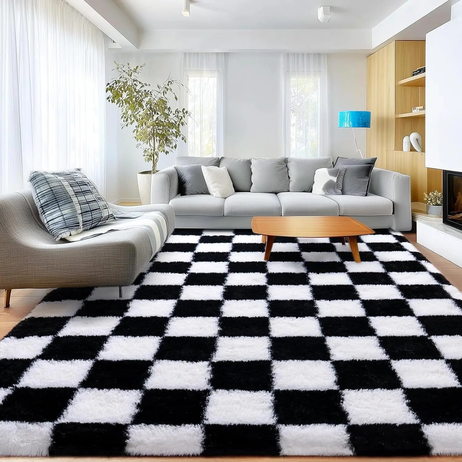 Checkered ultra soft shaggy rug