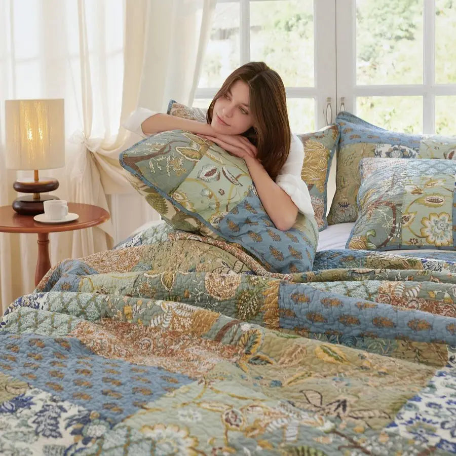 Quilt King Size Set, with 2 Pillow Shams